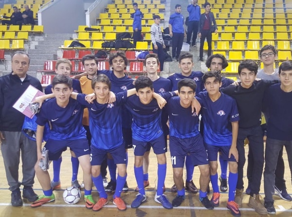 Okul Futsal takımımız Yahya Kemal Beyatlı Anadolu Lisesini yenerek, Ankara İl yarışmalarında devre dışı bıraktı. 
